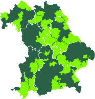 Landkarte von Bayern, bei der einige Regionen in hellerem grünen Farbton dargestellt sind