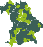 Landkarte von Bayern, bei der einige Regionen in hellerem grünen Farbton dargestellt sind