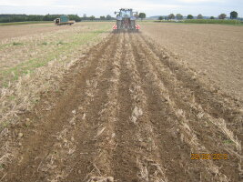 Bodenbearbeitungsversuch Puch