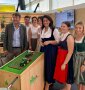 Landwirtschaftsministerin Michaela Kaniber zu Besuch am LfL-Stand