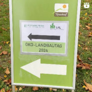 Wegweiser zum Öko-Landbautag.