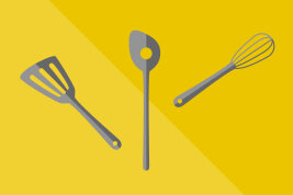 Eine Grafik mit Pfannenwender, Kochlöffel und Schneebesen. 